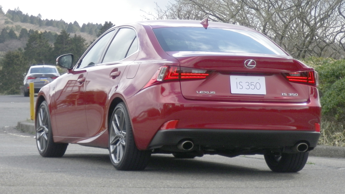 lexus_is_04